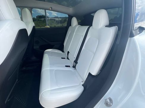 Used 2023 Tesla Model Y Long Range AWD/4WD image 21