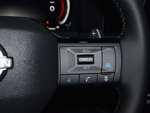 Used 2026 Nissan Pathfinder Platinum w/ Cargo Package image 10