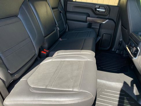 Used 2022 GMC Sierra 2500 Denali w/ Denali Ultimate Package AWD/4WD image 18