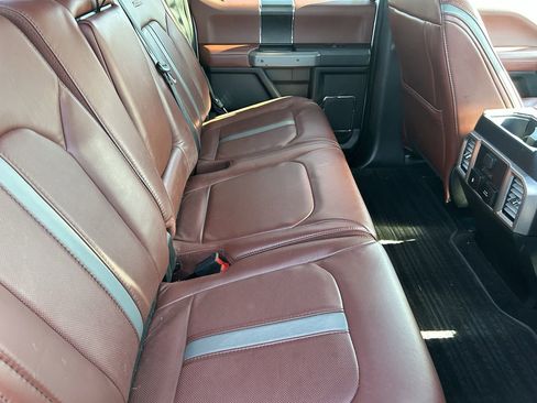 Used 2019 Ford F150 Platinum w/ Equipment Group 701A Luxury AWD/4WD image 12