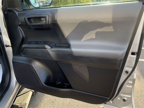 Used 2020 Toyota Tacoma SR image 13