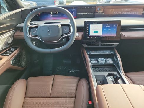 New 2026 Lincoln Nautilus Reserve image 12