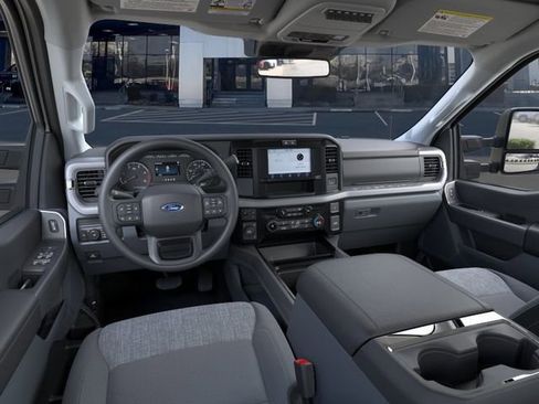 New 2026 Ford F350 4x4 Crew Cab DRW Super Duty image 11