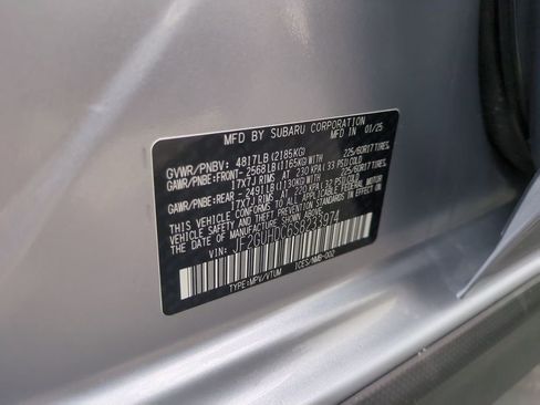 Used 2025 Subaru Crosstrek 2.0i Premium AWD/4WD image 33