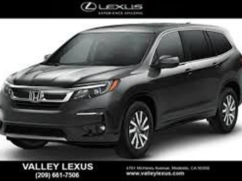 Used 2020 Honda Pilot Touring image 3