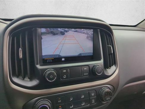 Used 2022 Chevrolet Colorado Z71 image 9