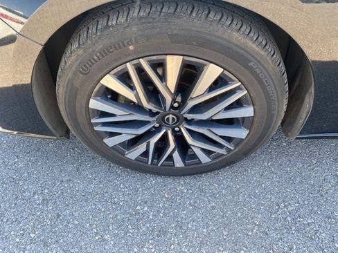 Used 2023 Nissan Altima 2.5 SV image 10