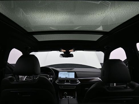 Used 2020 BMW X5 xDrive40i w/ Convenience Package image 16