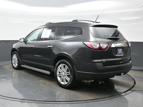 Used 2015 Chevrolet Traverse LT w/ Style and Technology Package image 4
