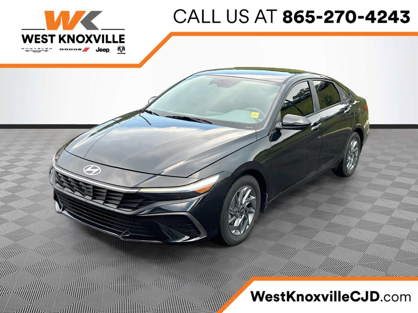 Used 2024 Hyundai Elantra SEL FWD image 1