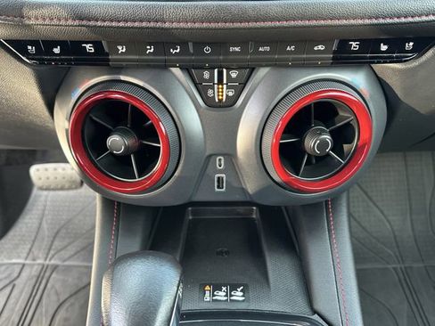 Used 2020 Chevrolet Blazer RS image 19