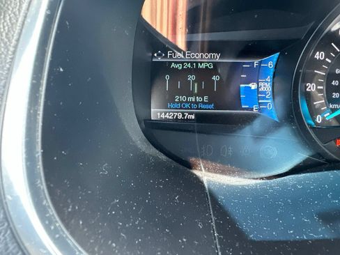Used 2017 Ford Edge Titanium w/ Equipment Group 301A FWD image 14