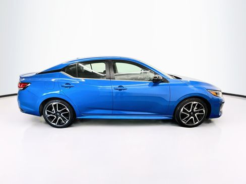 Used 2025 Nissan Sentra SR FWD image 10