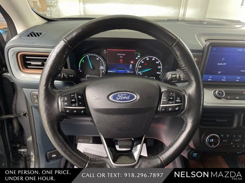 Used 2022 Ford Maverick Lariat w/ Lariat Luxury Package image 22