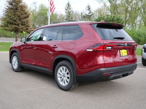 New 2026 Toyota Grand Highlander AWD Hybrid image 3