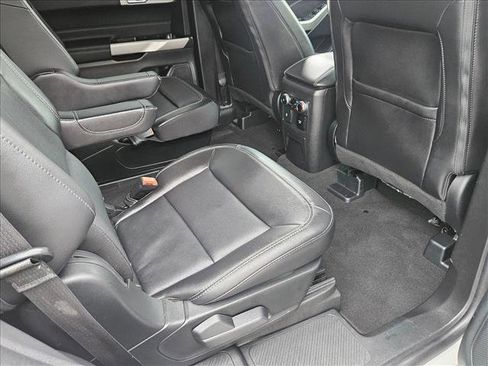 Used 2023 Ford Explorer Limited w/ Equipment Group 301A image 20