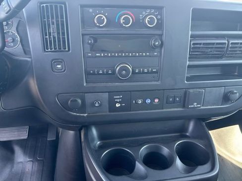 Used 2021 Chevrolet Express 3500 w/ Power Convenience Package image 11