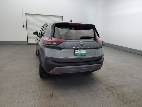 Used 2023 Nissan Rogue S image 6