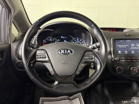 Used 2018 Kia Forte S image 24