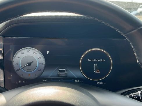 Used 2023 Hyundai Elantra SEL w/ Convenience Package image 14