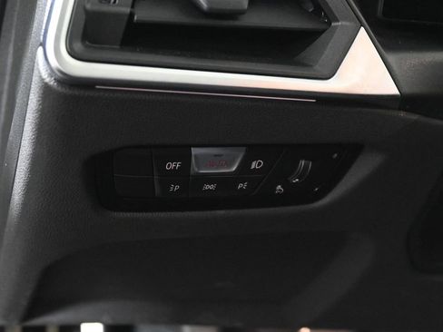 Used 2024 BMW M2 w/ Lighting Package image 28