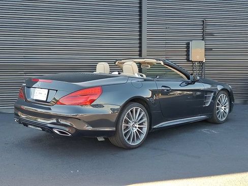 Used 2018 Mercedes-Benz SL 550 image 7