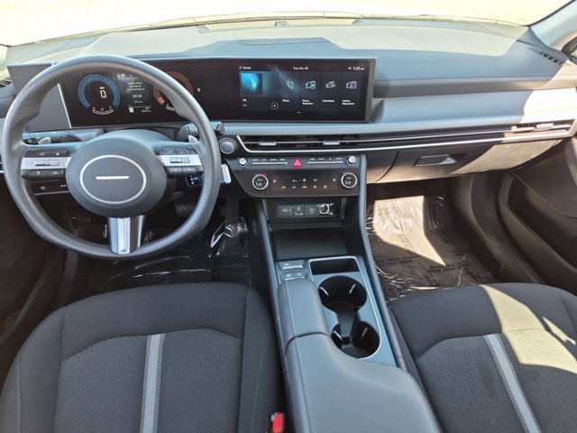 Used 2025 Hyundai Sonata SEL FWD image 22