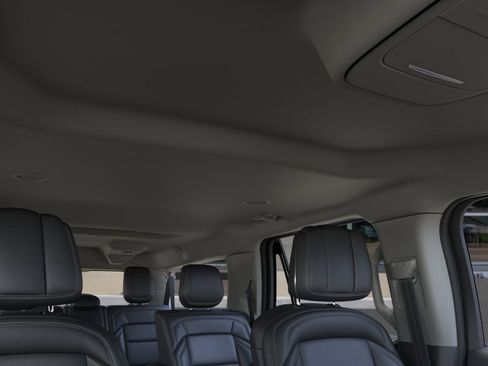 New 2026 Lincoln Navigator L Premier image 22