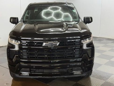 Used 2025 Chevrolet Silverado 1500 RST w/ Convenience Package II image 4