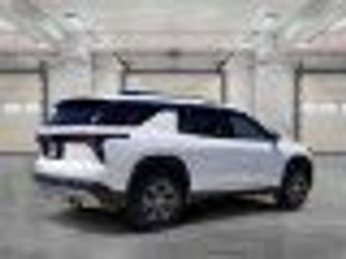 New 2025 Chevrolet Traverse LT image 7