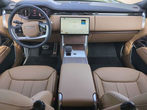 New 2026 Land Rover Range Rover Long Wheelbase SE AWD/4WD image 14