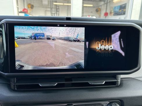 New 2026 Jeep Gladiator Sport AWD/4WD image 18
