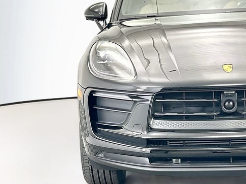 Used 2026 Porsche Macan AWD/4WD image 12