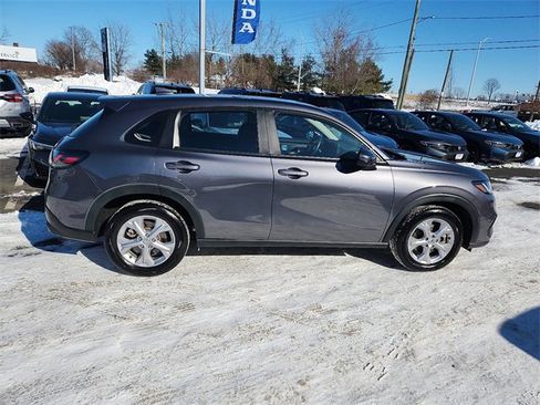 Certified 2023 Honda HR-V LX image 7