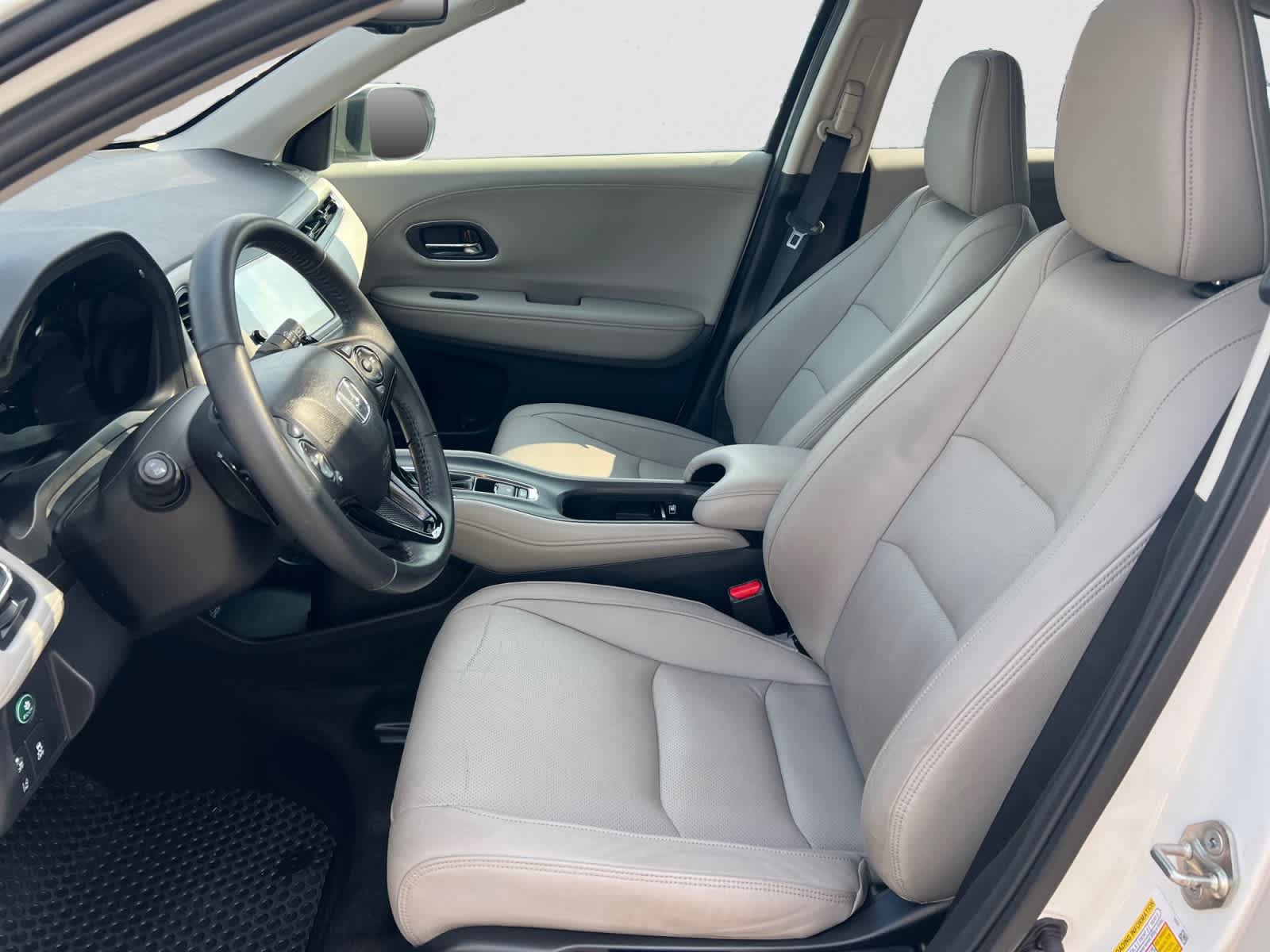 Used 2019 Honda HR-V EX-L image 16