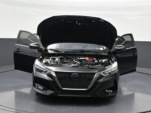 Used 2022 Nissan Sentra SR w/ Electronics Package FWD image 36
