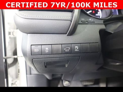 Used 2022 Toyota Camry SE FWD image 37