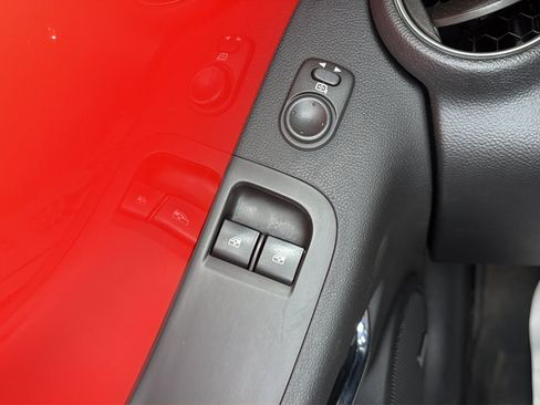 Used 2011 Chevrolet Camaro SS RWD image 18