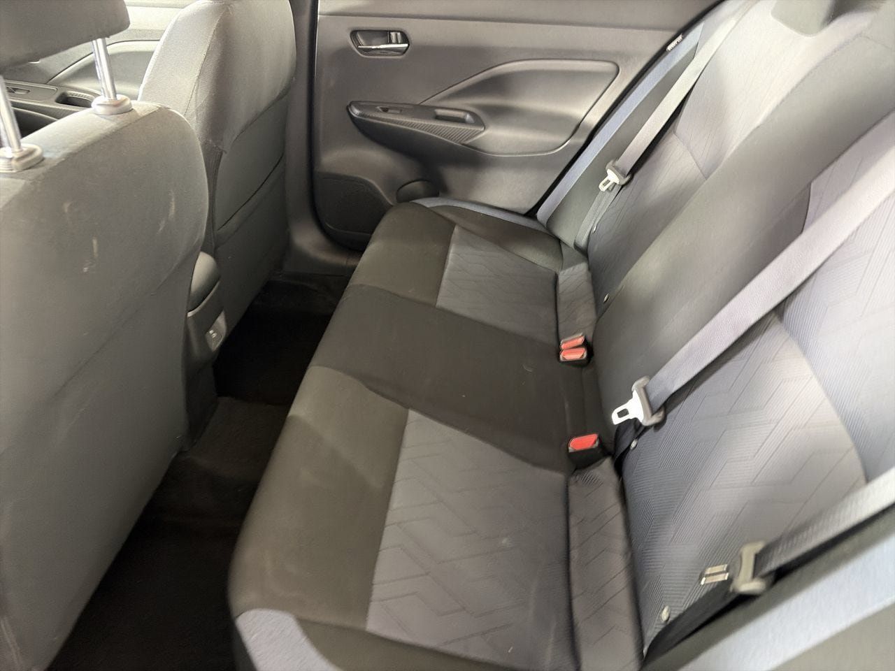Used 2025 Nissan Versa SV FWD image 21