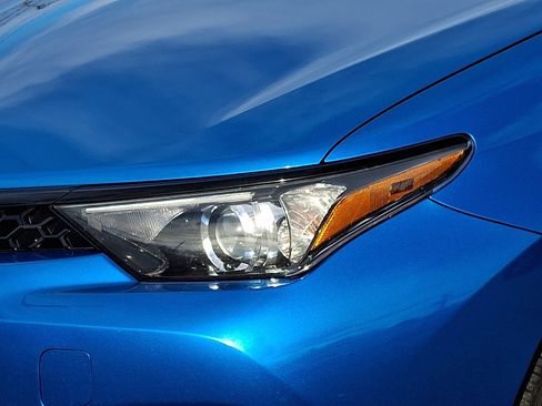 Used 2018 Toyota Corolla iM w/ Carpet Mat Package (TMS) image 9