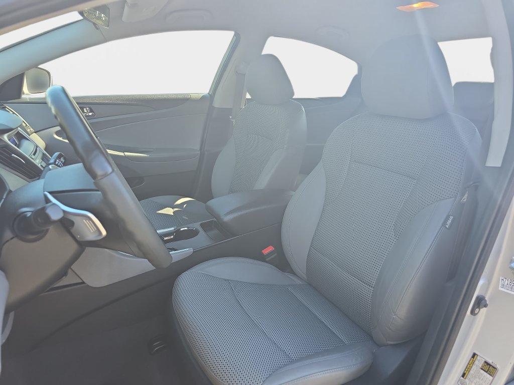 Used 2011 Hyundai Sonata SE FWD image 17