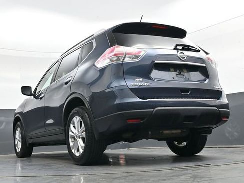 Used 2016 Nissan Rogue SV image 31