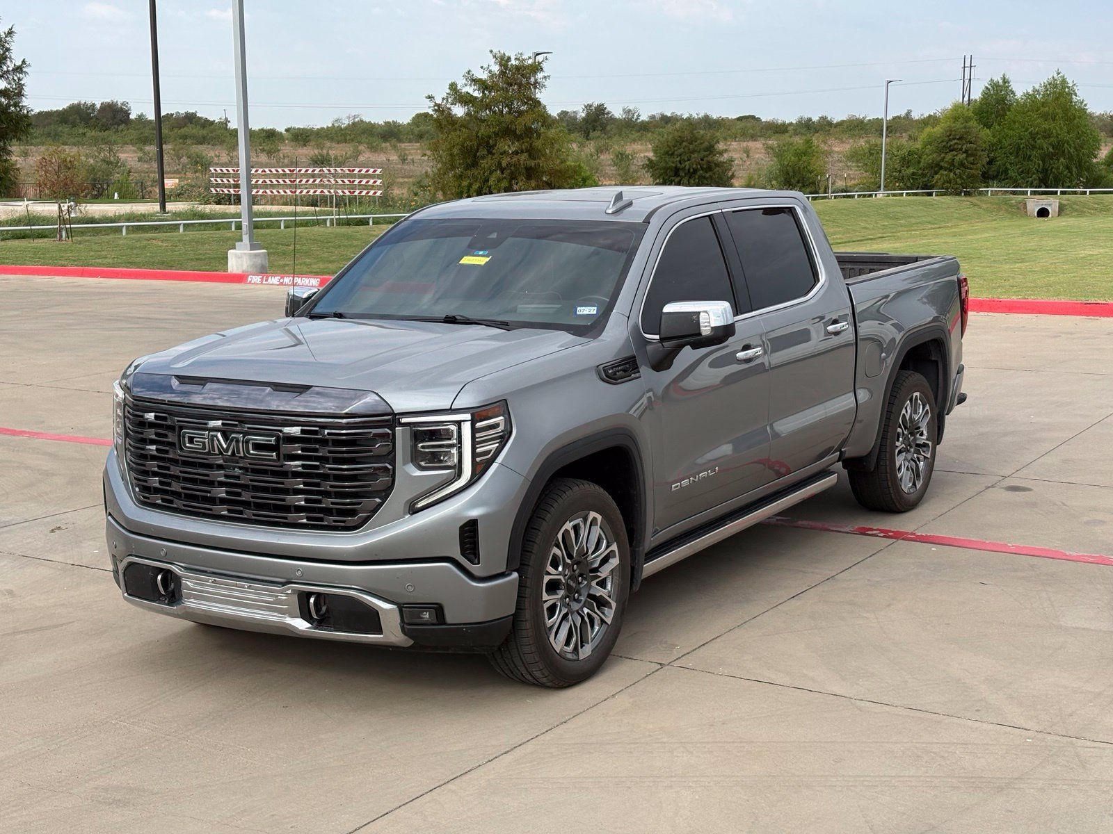 Used 2024 GMC Sierra 1500 Denali Ultimate AWD/4WD image 13