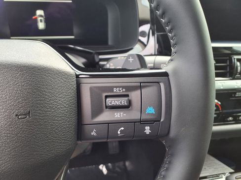 New 2026 Nissan Pathfinder SL AWD/4WD image 38