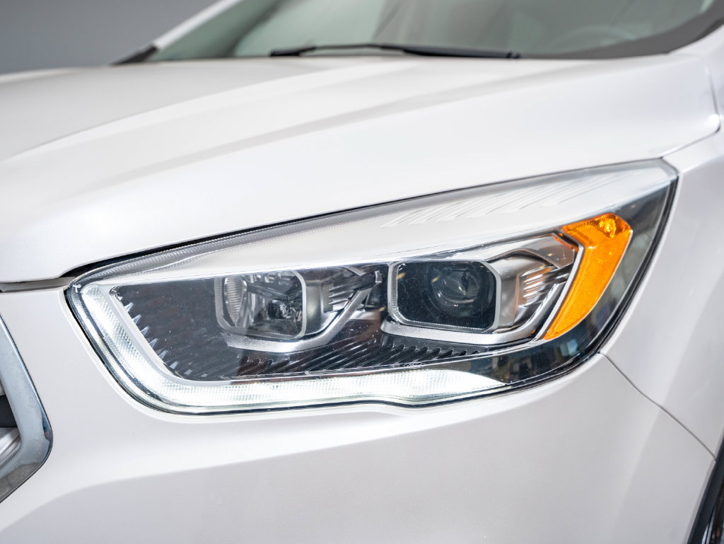 Used 2018 Ford Escape Titanium FWD image 14