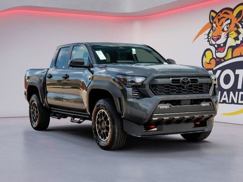 New 2026 Toyota Tacoma TRD Off-Road AWD/4WD image 3