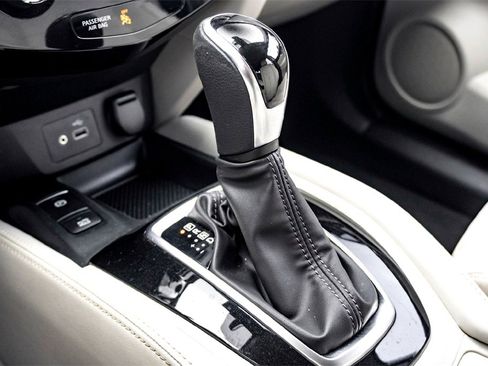 Used 2020 Nissan Rogue Sport SL w/ Premium Package image 25