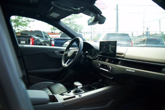 Used 2023 Audi A4 2.0T Premium Plus w/ Premium Plus Package AWD/4WD image 27