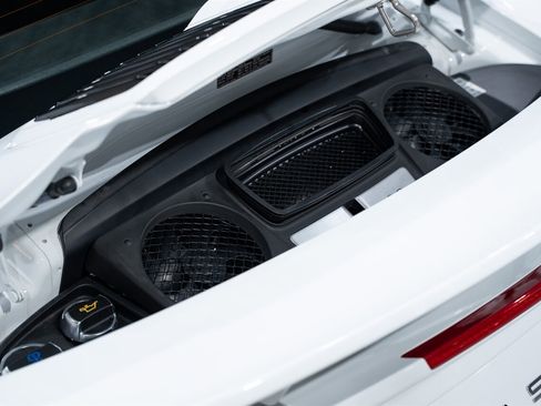 Used 2017 Porsche 911 Turbo S image 41