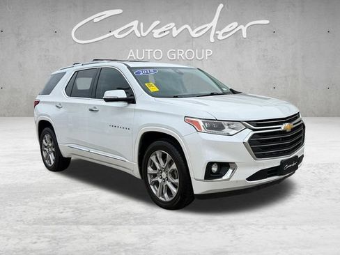 Used 2018 Chevrolet Traverse Premier w/ Driver Confidence II Package FWD image 2